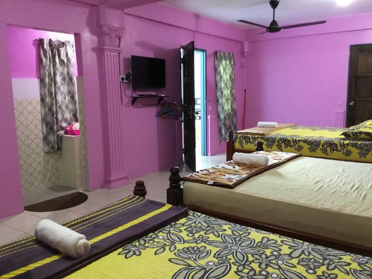 Family Room เซมปอร์นา ภายนอก รูปภาพ